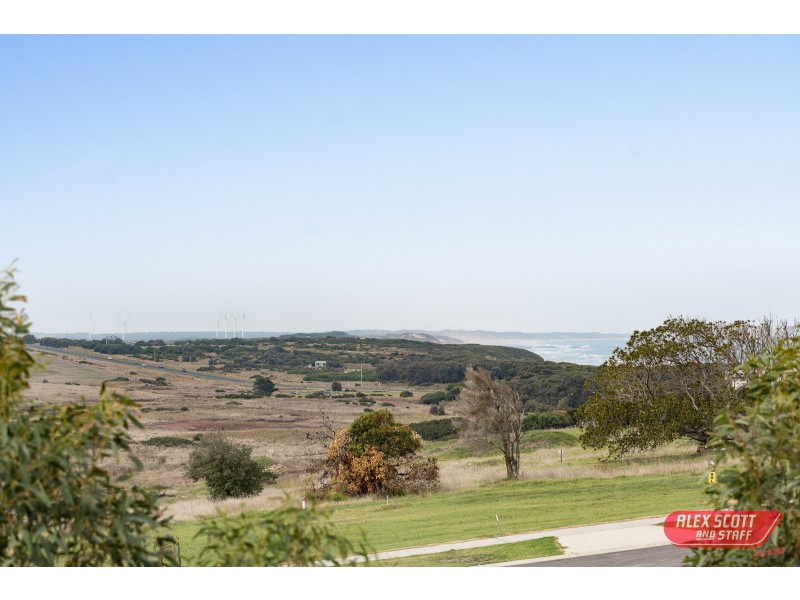 4 BONWICK COURT, Kilcunda VIC 3995