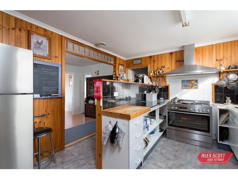 43 GORDON STREET, Wonthaggi VIC 3995