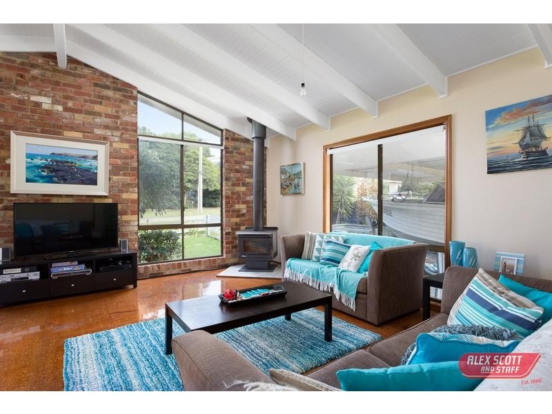 34 ANCHOR PARADE, Cape Paterson VIC 3995