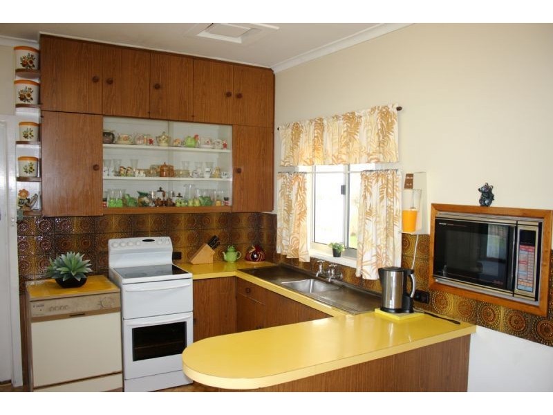 898 SHEEPWAY ROAD, Loch VIC 3945