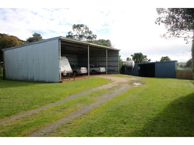 898 SHEEPWAY ROAD, Loch VIC 3945
