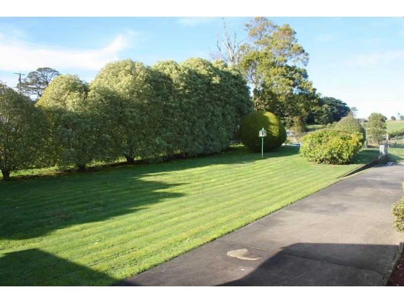 898 SHEEPWAY ROAD, Loch VIC 3945