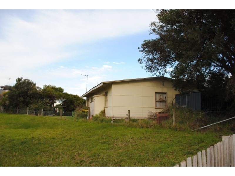 19 NARDOO STREET, Cape Paterson VIC 3995