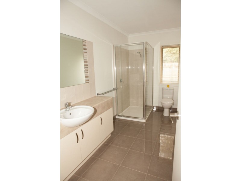 2/127 McKENZIE STREET, Wonthaggi VIC 3995