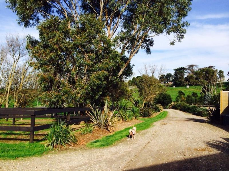 10 BAKER ROAD, Loch VIC 3945