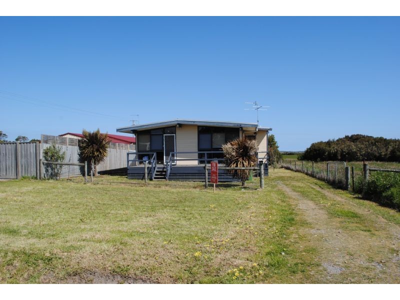 16 MARY STREET, Dalyston VIC 3992