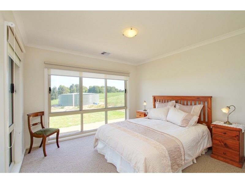 9 WATSON ROAD, Glen Forbes VIC 3990