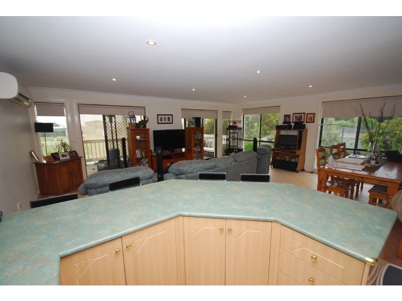 8 SEAVIEW CRES, Kilcunda VIC 3995