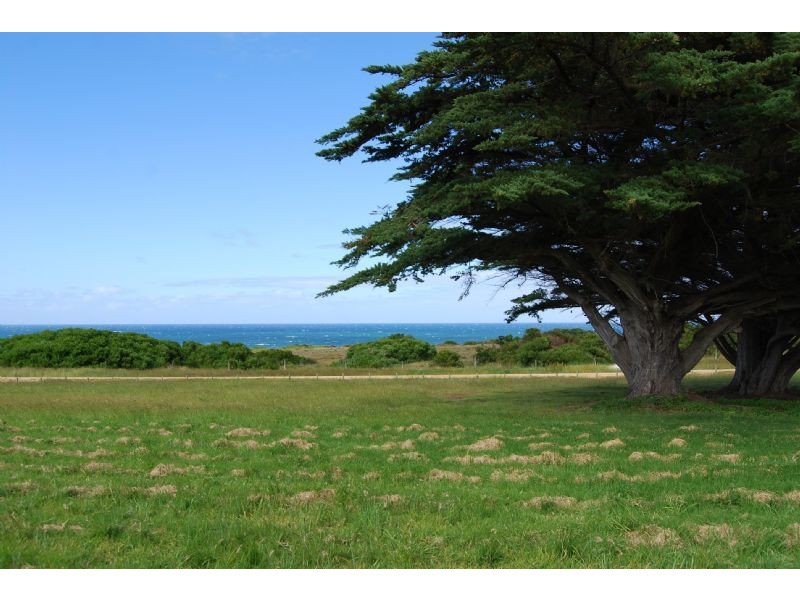 8 SEAVIEW CRES, Kilcunda VIC 3995