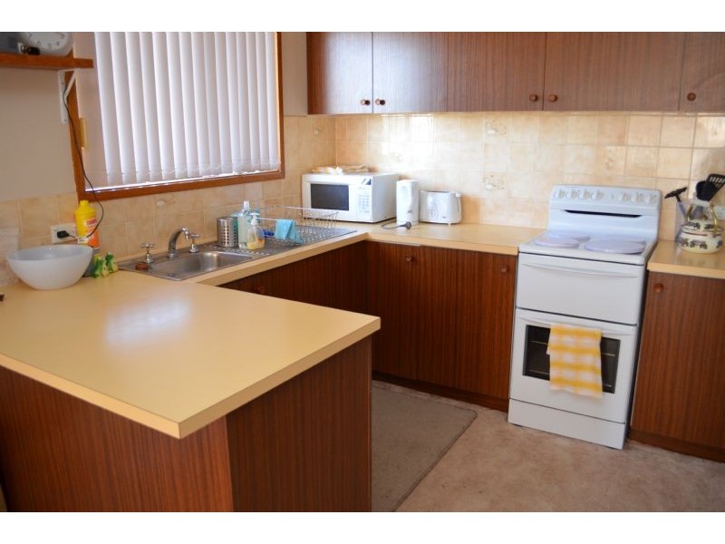 18 Spray St, Cape Paterson VIC 3995