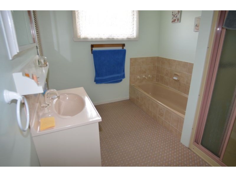 3 Seabreeze Pde, Cape Paterson VIC 3995