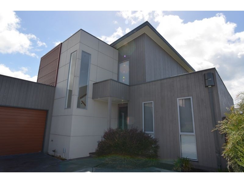 2/9 Bluewater Circle, Cape Paterson VIC 3995