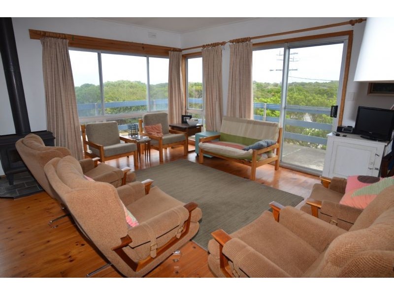 102 Surf Beach Road, Cape Paterson VIC 3995