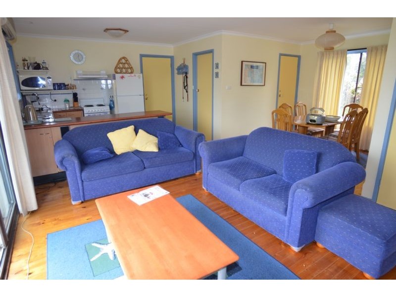 7 Tarooh Street, Cape Paterson VIC 3995