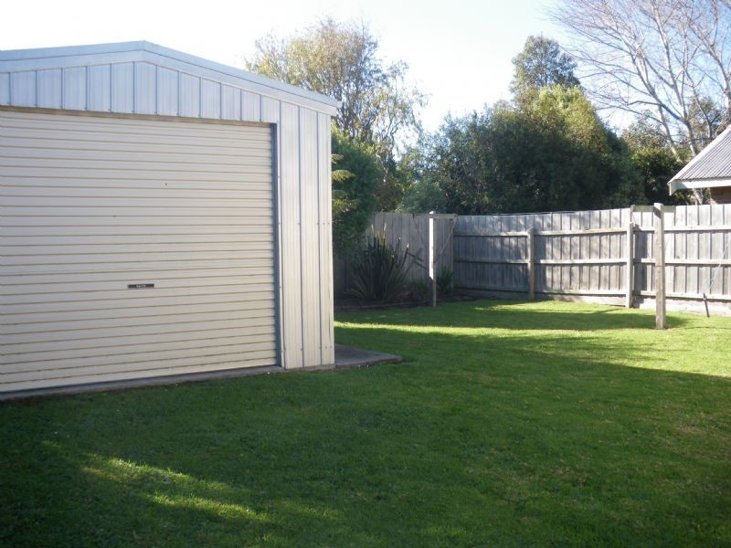 16 SEA BREEZE PARADE, Cape Paterson VIC 3995