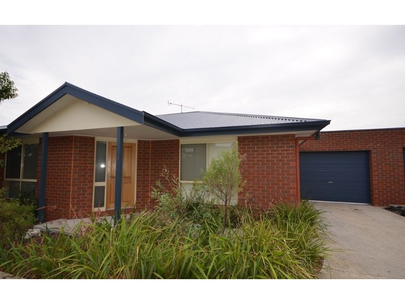 2/11 DOWLING STREET, Wonthaggi VIC 3995