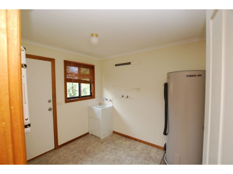 8 HENRY STREET WEST, Wonthaggi VIC 3995