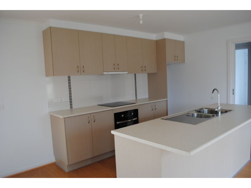 17 HENRY STREET EAST, Wonthaggi VIC 3995