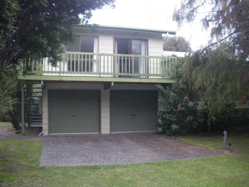 11 REEL STREET, Cape Paterson VIC 3995