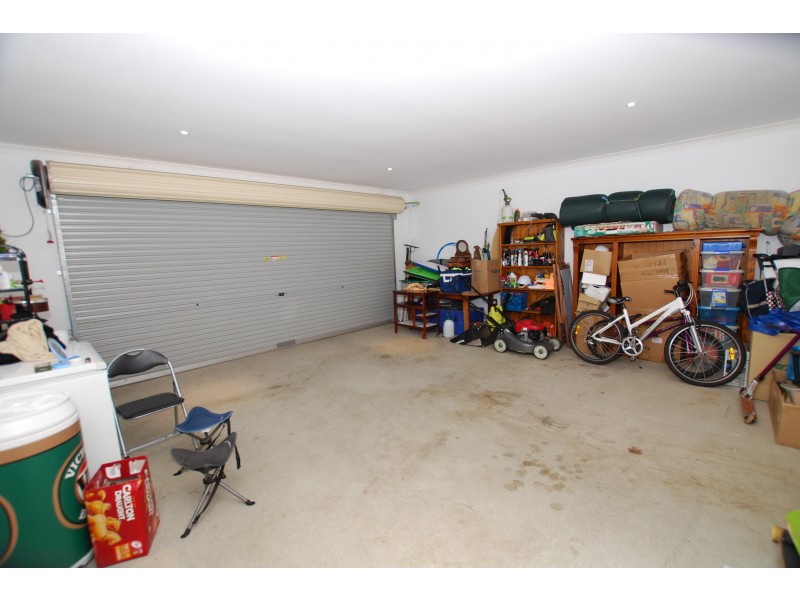 18 BRYDEN DVE, Wonthaggi VIC 3995