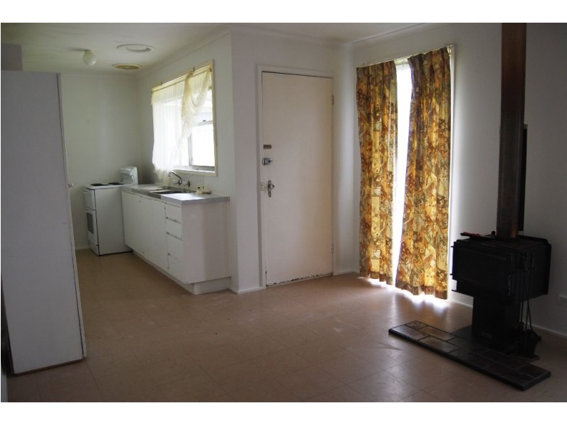 2 ELIZABETH STREET, Wonthaggi VIC 3995