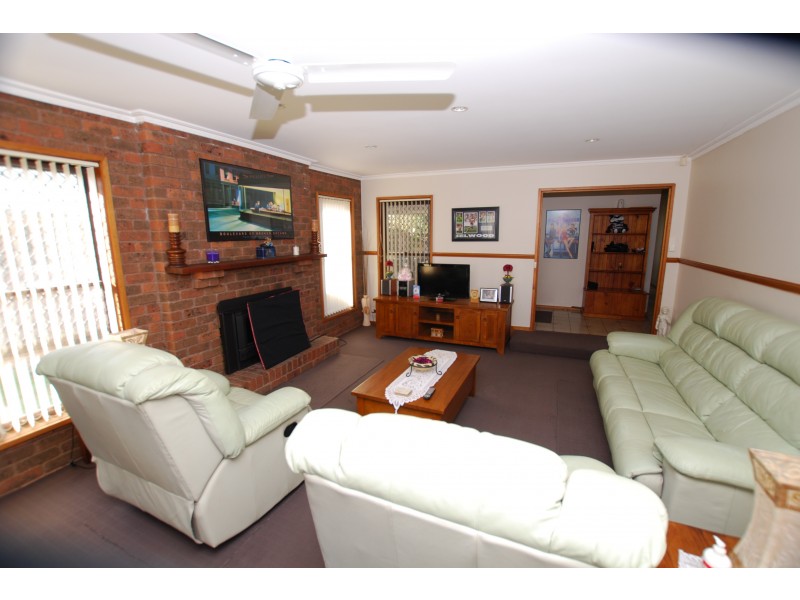 11 GRIFFITH STREET, Wonthaggi VIC 3995