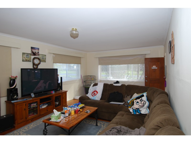 17 MERRIN CRESCENT, Wonthaggi VIC 3995