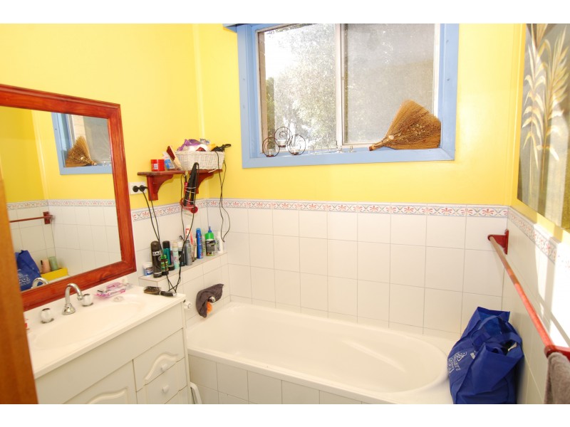 17 MERRIN CRESCENT, Wonthaggi VIC 3995