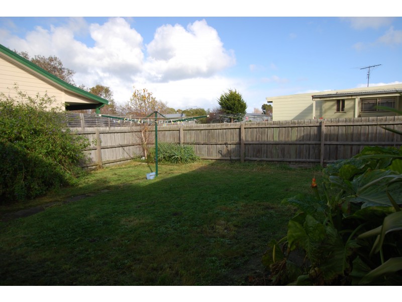 17 MERRIN CRESCENT, Wonthaggi VIC 3995