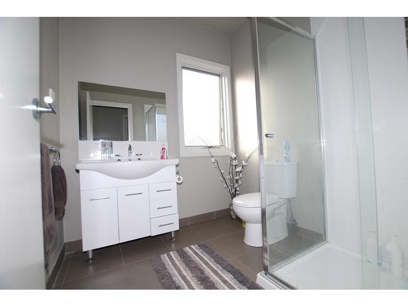 120 BROOME CRESCENT, Wonthaggi VIC 3995