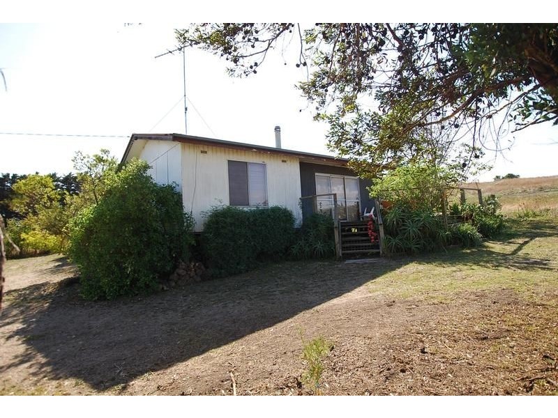 19 HILLCREST AVENUE, Kilcunda VIC 3995