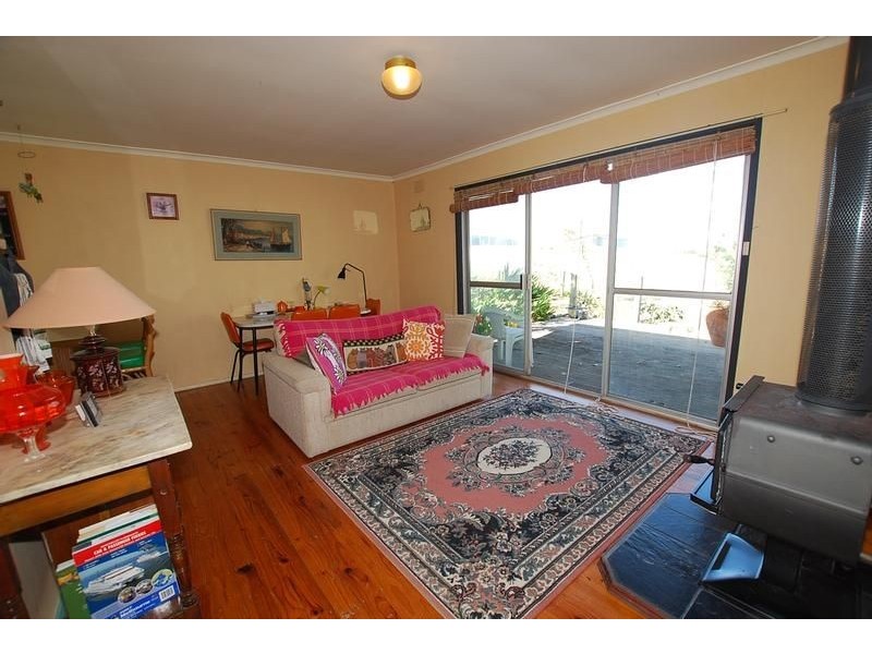 19 HILLCREST AVENUE, Kilcunda VIC 3995