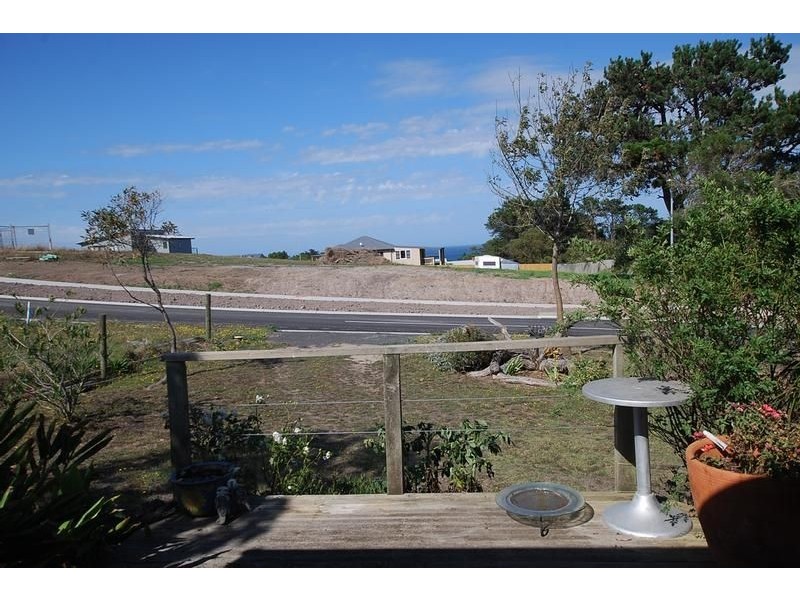 19 HILLCREST AVENUE, Kilcunda VIC 3995