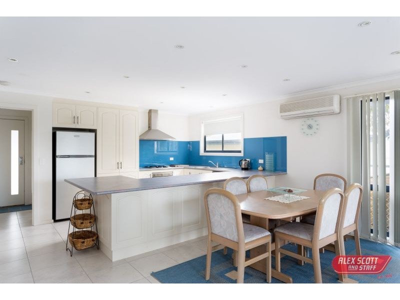 4 BONWICK COURT, Kilcunda VIC 3995