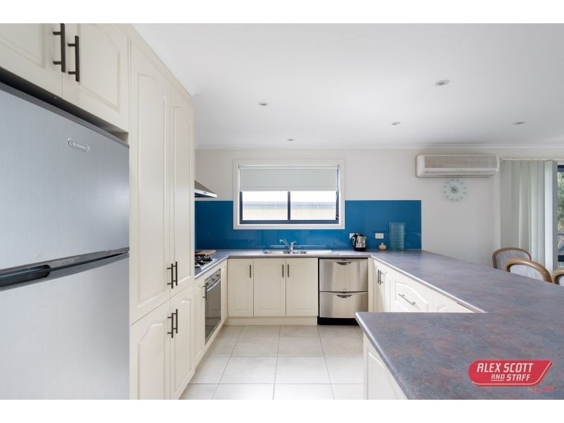 4 BONWICK COURT, Kilcunda VIC 3995
