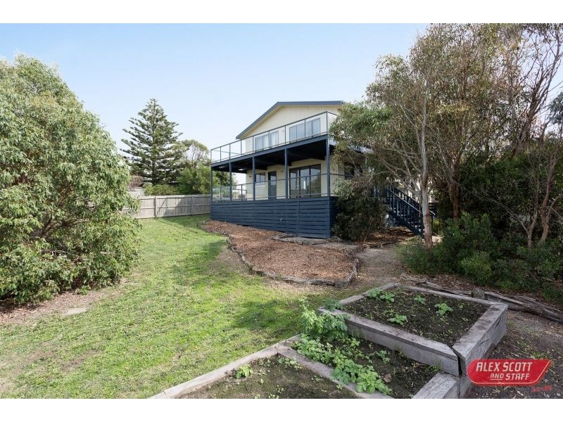4 BONWICK COURT, Kilcunda VIC 3995