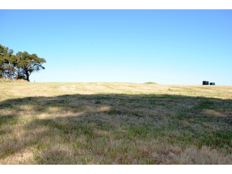 34B LOT 2 LEGGETTS LANE, Inverloch VIC 3996