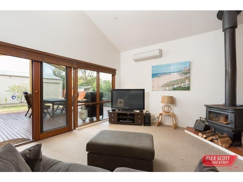 4 HEATH STREET, Cape Paterson VIC 3995