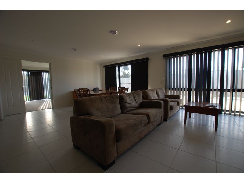34 PEVERILL CRESCENT, Wonthaggi VIC 3995