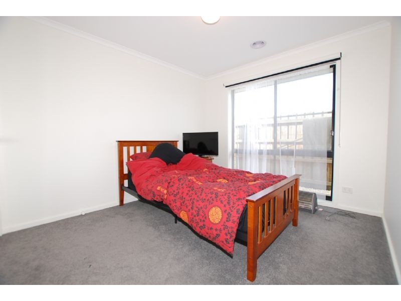 34 PEVERILL CRESCENT, Wonthaggi VIC 3995