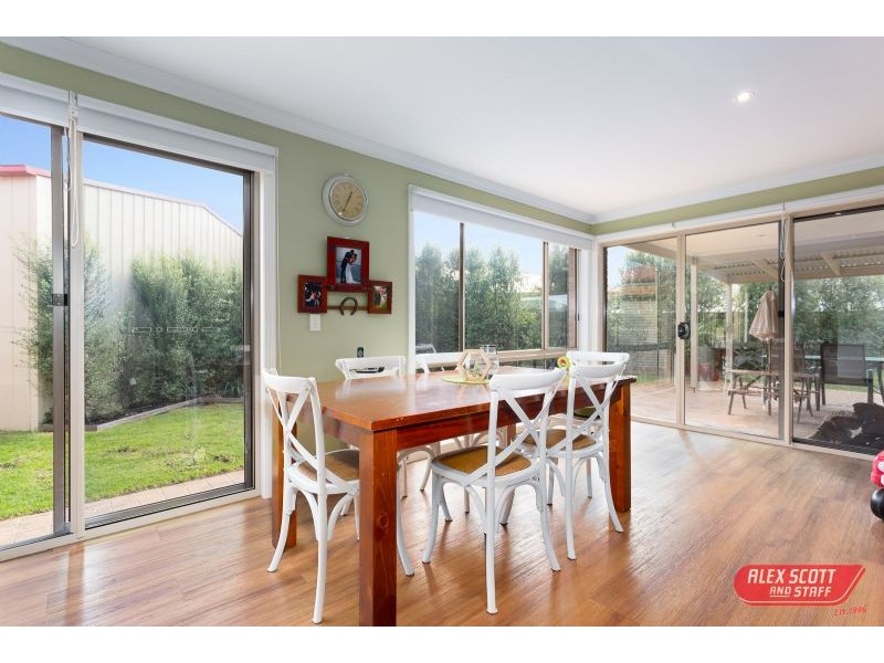 8 BEVERIDGE CLOSE, Wonthaggi VIC 3995