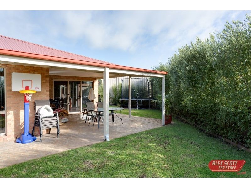 8 BEVERIDGE CLOSE, Wonthaggi VIC 3995