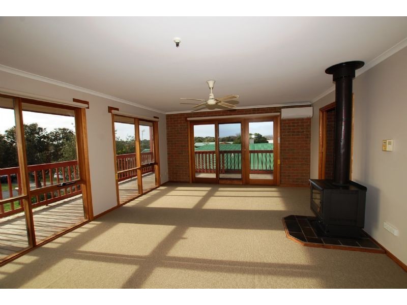 2 BRUDENHALL TERRACE, Wonthaggi VIC 3995