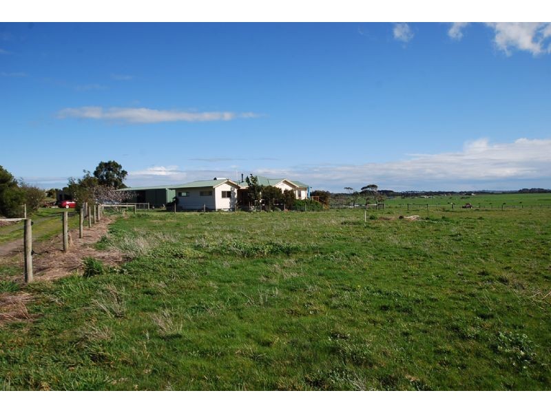 LOT 2/240 MCCRAWS ROAD, Wattle Bank VIC 3995