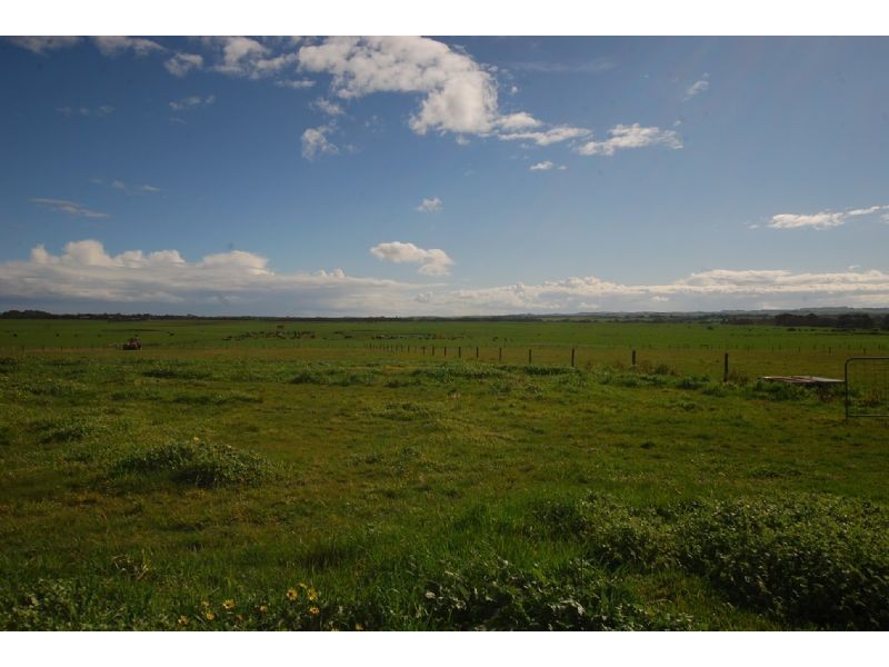 LOT 2/240 MCCRAWS ROAD, Wattle Bank VIC 3995