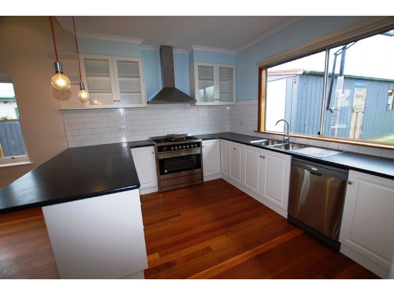 6 KINGSTON ROAD, Wonthaggi VIC 3995