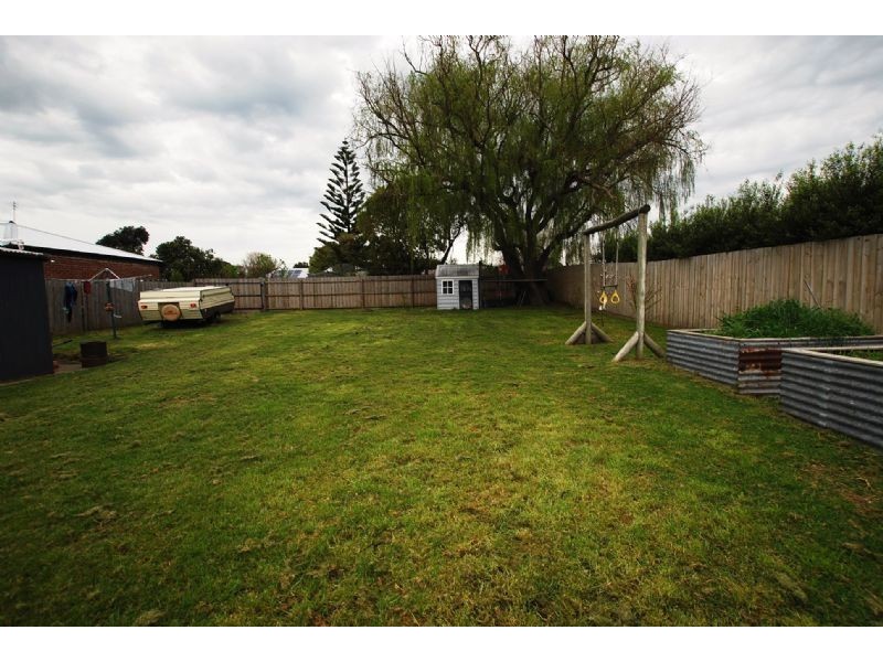 6 KINGSTON ROAD, Wonthaggi VIC 3995