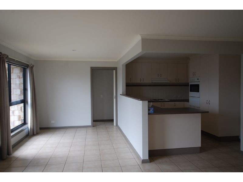 2/17 CAMERON STREET, Wonthaggi VIC 3995