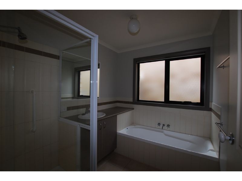 2/17 CAMERON STREET, Wonthaggi VIC 3995