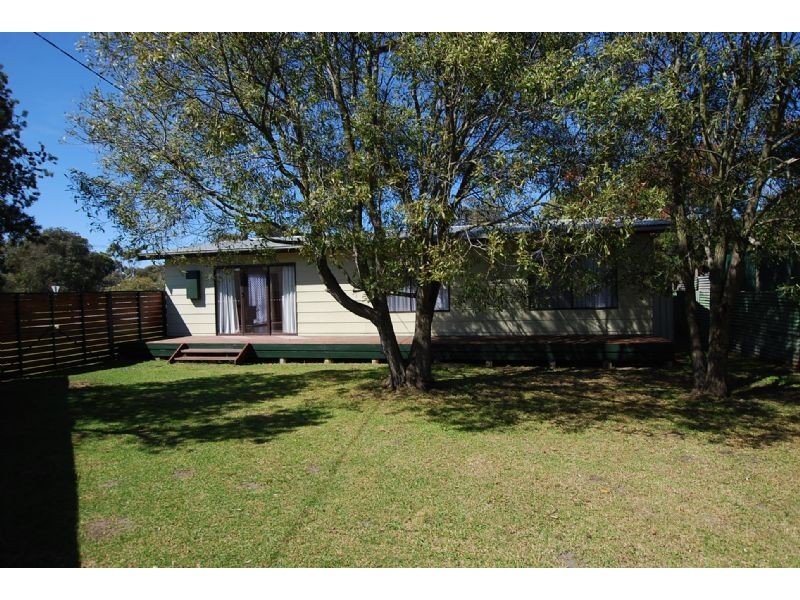 17 ANGLERS ROAD, Cape Paterson VIC 3995
